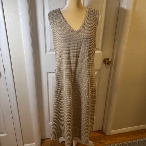 Soft Surroundings Dresses & Skirts - Soft Surroundings Tan Sleeveless V-Neck Gold Metallic Sweater Dress